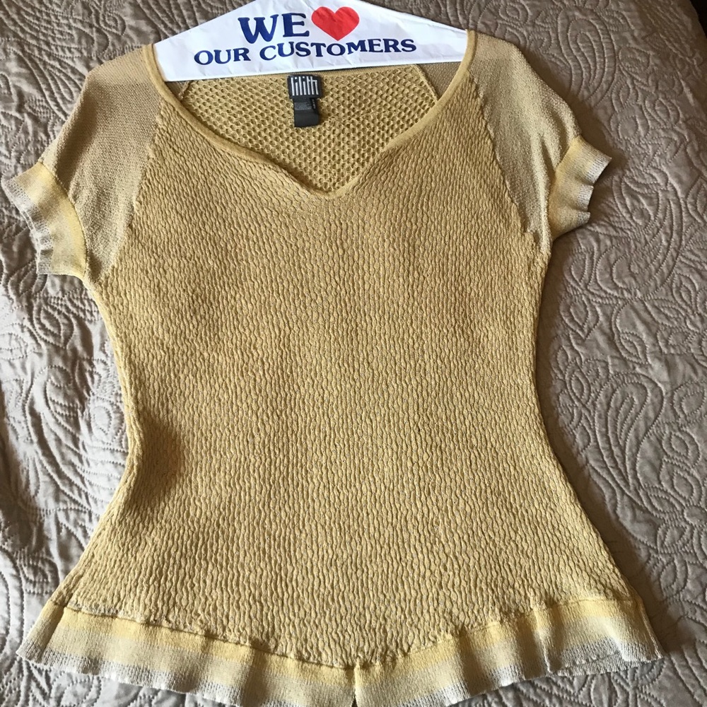 Thin slightly see through made in Italy top